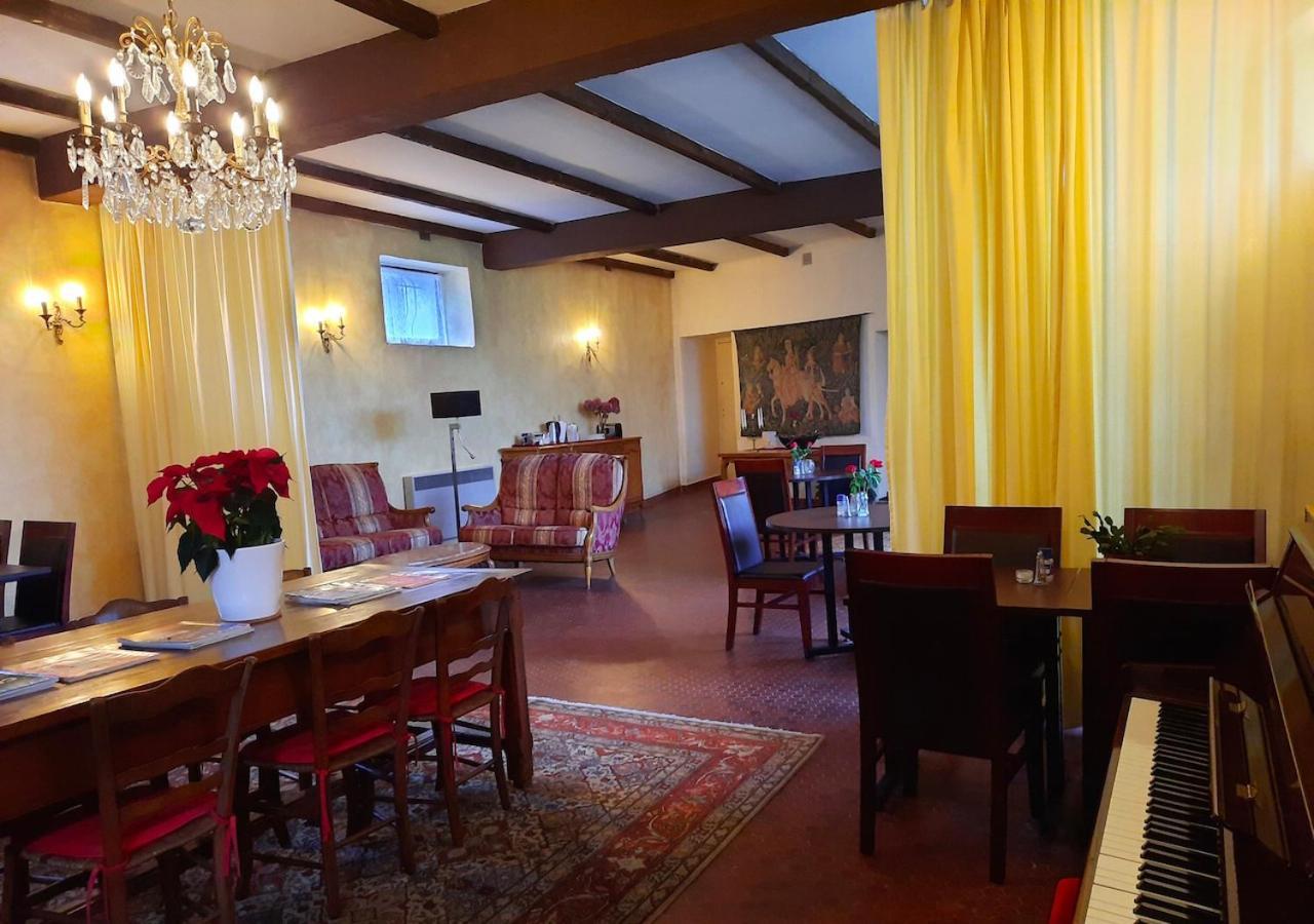 Domaine Lou Castet Bed and Breakfast Tuzaguet Exteriör bild