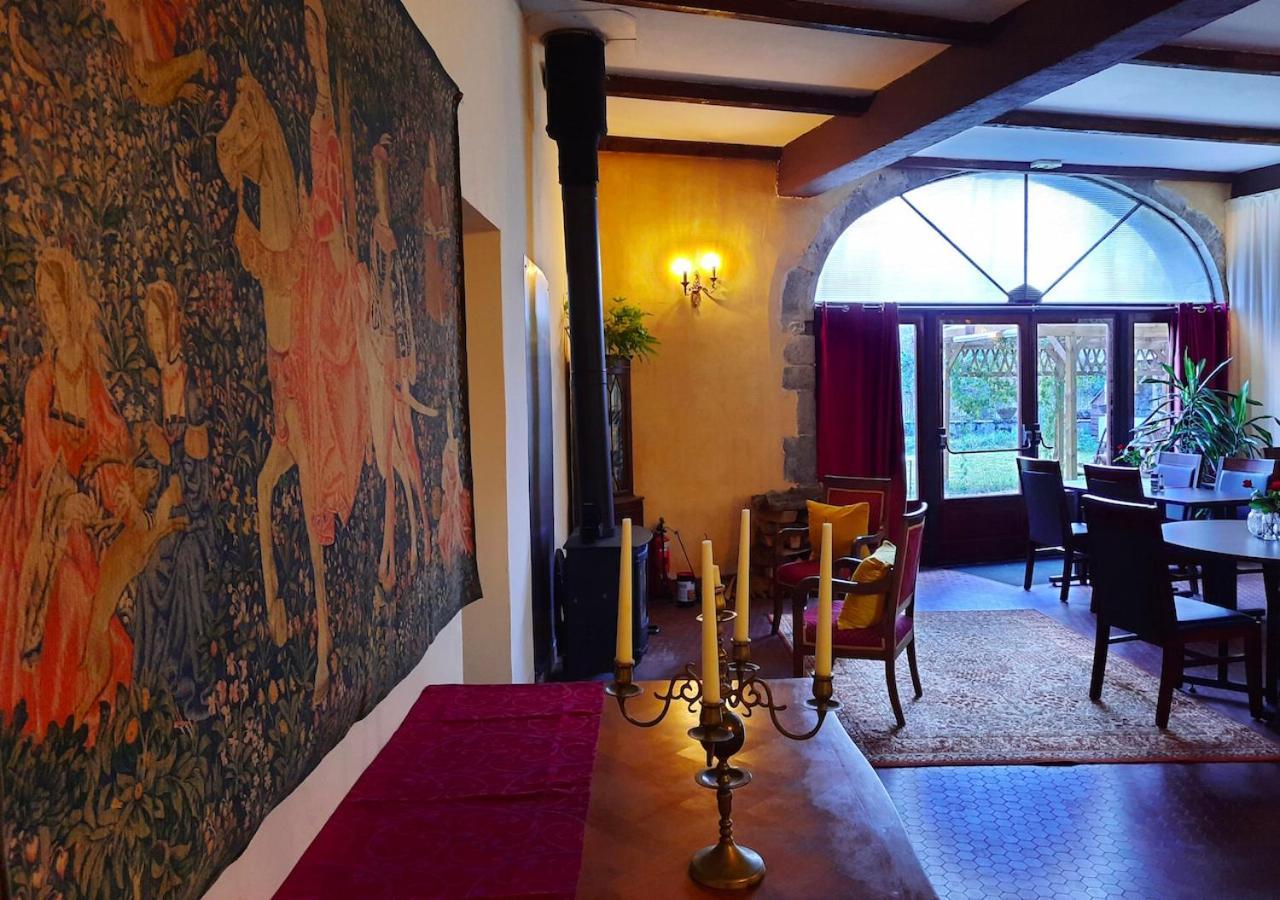 Domaine Lou Castet Bed and Breakfast Tuzaguet Exteriör bild